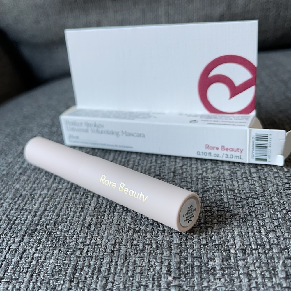 Rare Beauty - Perfect Stroked Universal Volumizing Black Mascara -Deluxe Sample